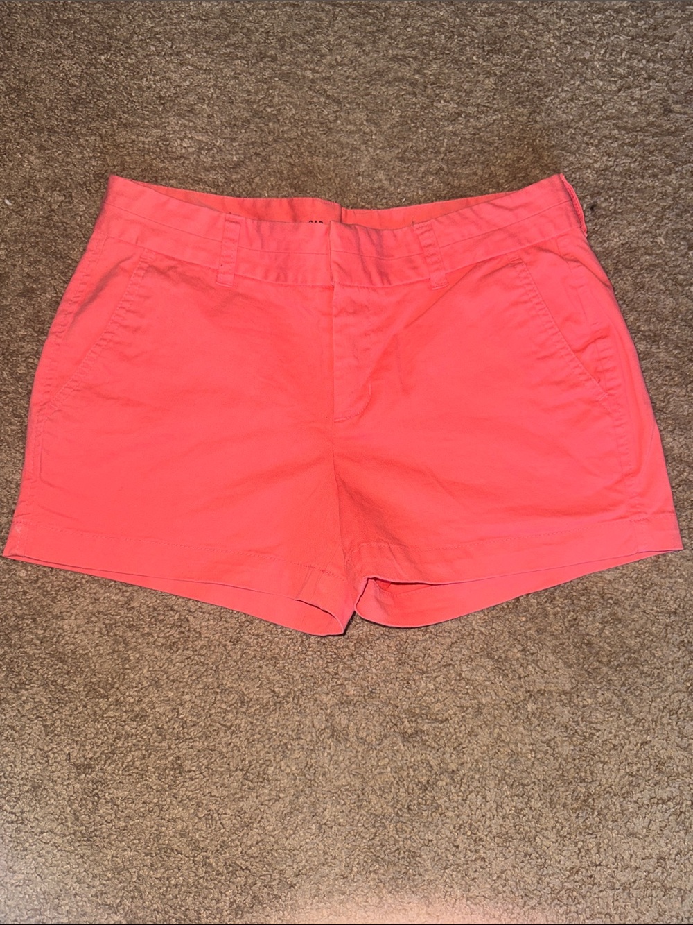 Khaki by Gap City 3 Inch Shorts in Salmon Color Size 0 - NWOT